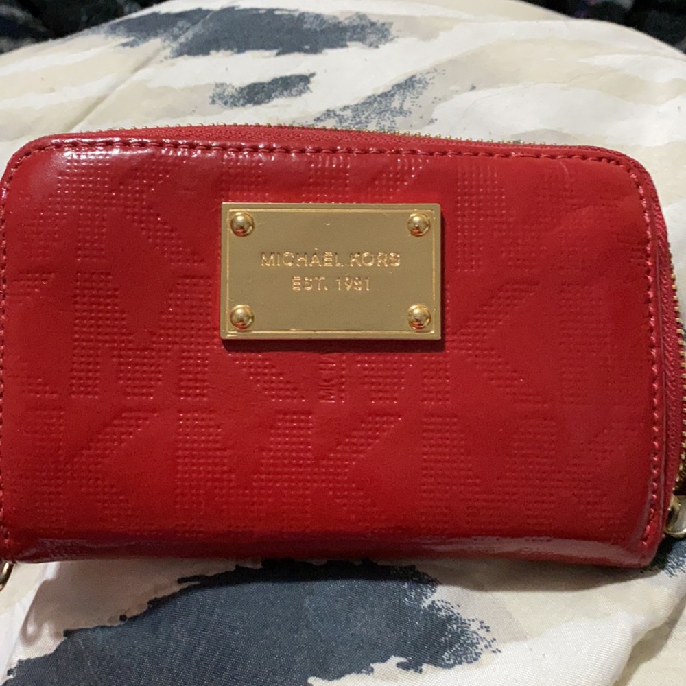 Mk continental wallet